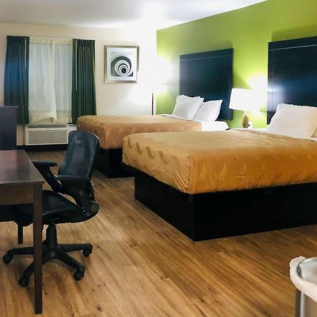 Quality Inn & Suites Lake Charles South Εξωτερικό φωτογραφία