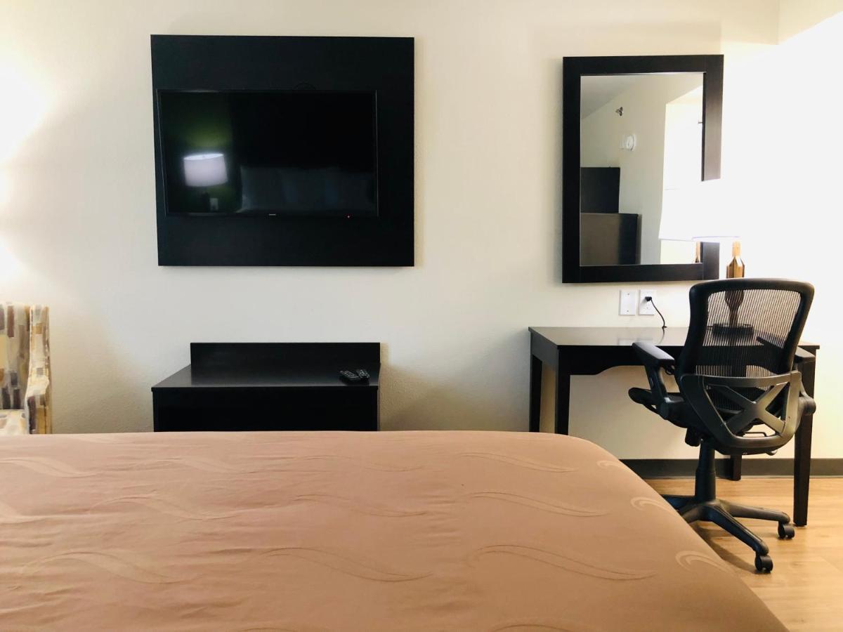 Quality Inn & Suites Lake Charles South Εξωτερικό φωτογραφία