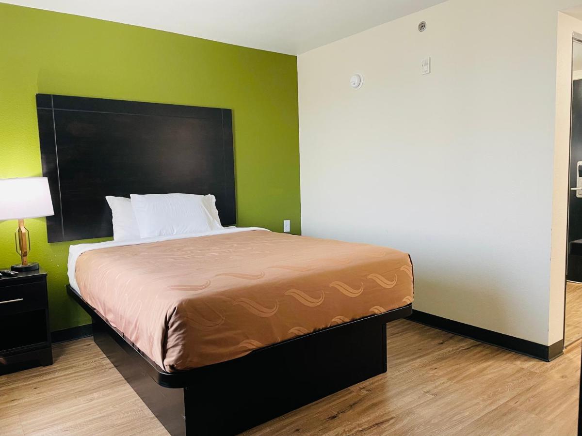 Quality Inn & Suites Lake Charles South Εξωτερικό φωτογραφία