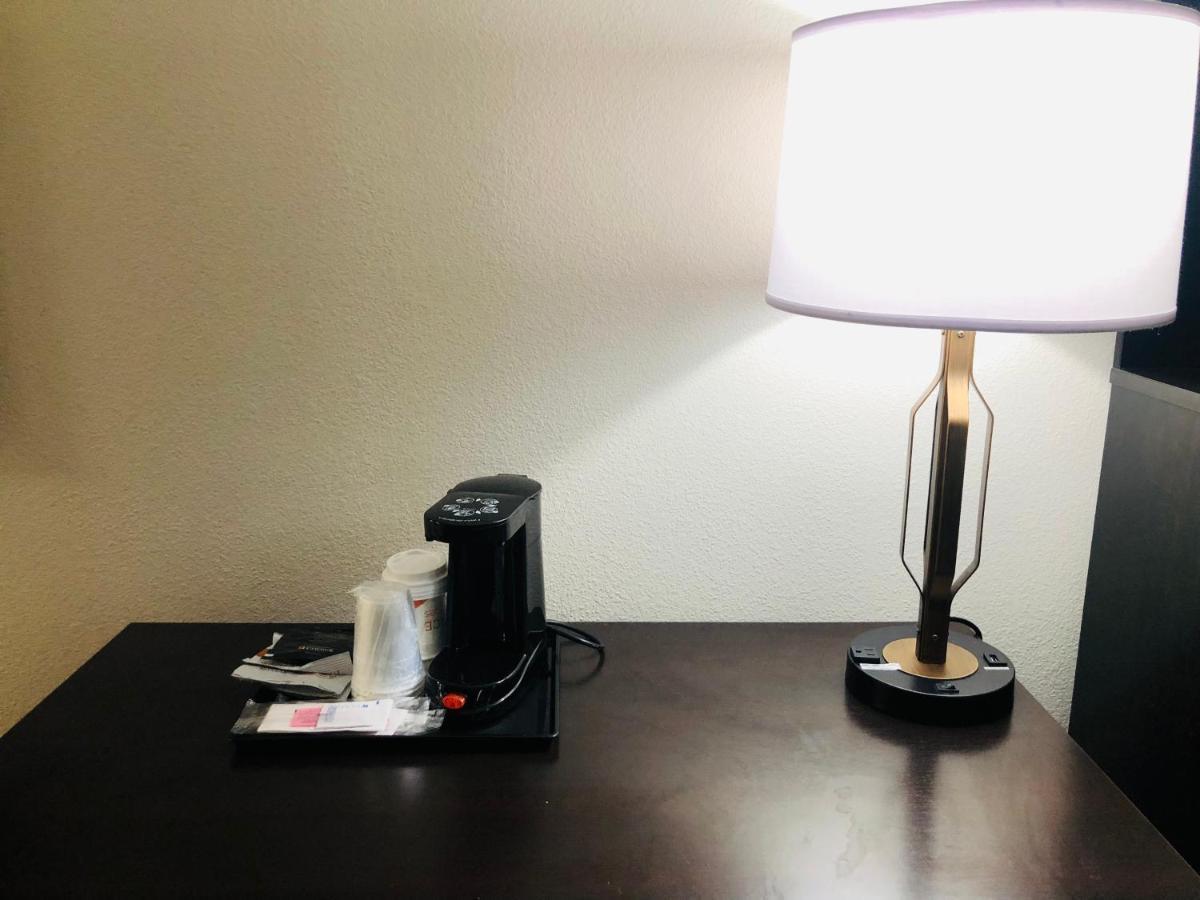 Quality Inn & Suites Lake Charles South Εξωτερικό φωτογραφία