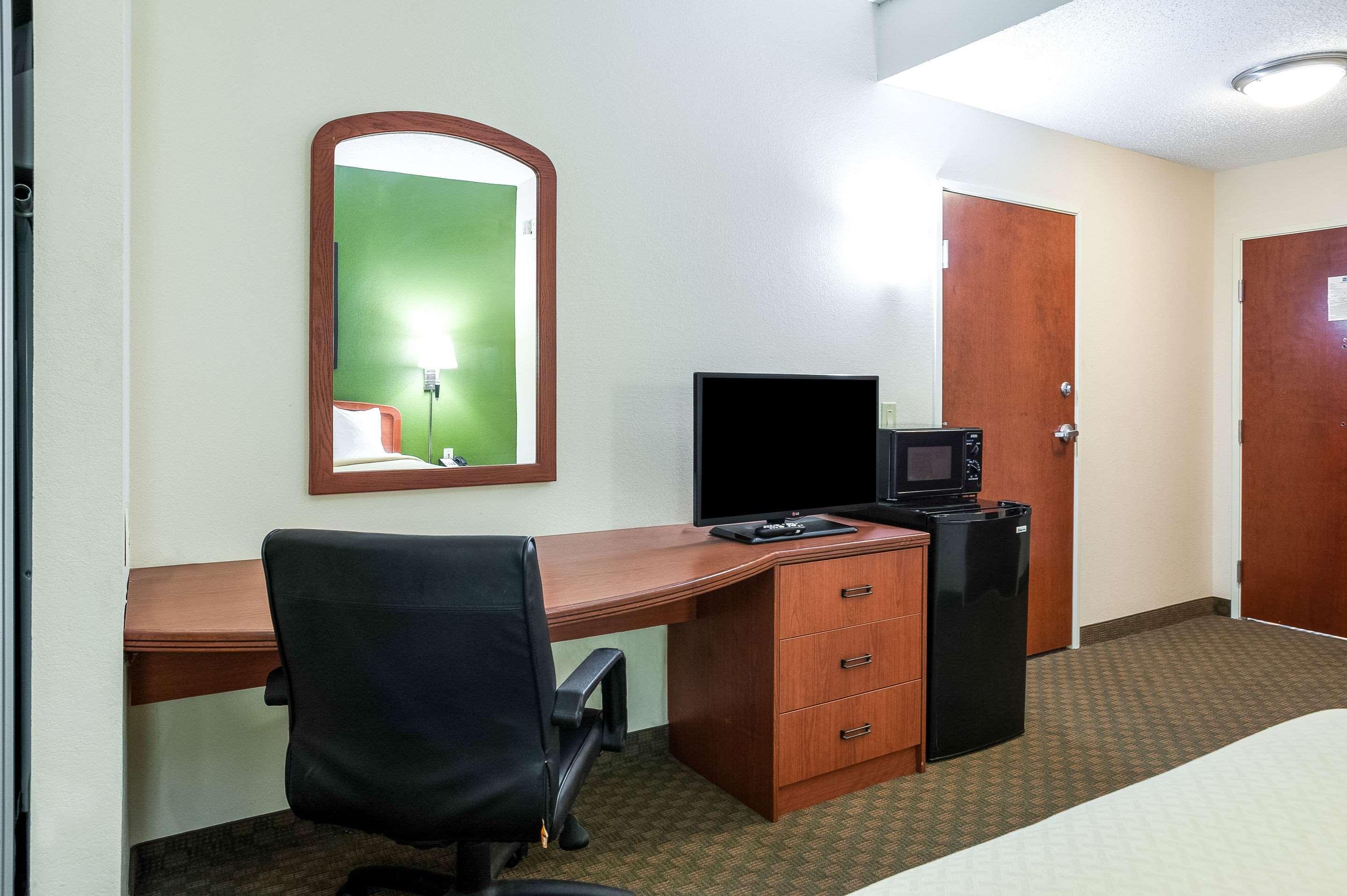 Quality Inn & Suites Lake Charles South Εξωτερικό φωτογραφία