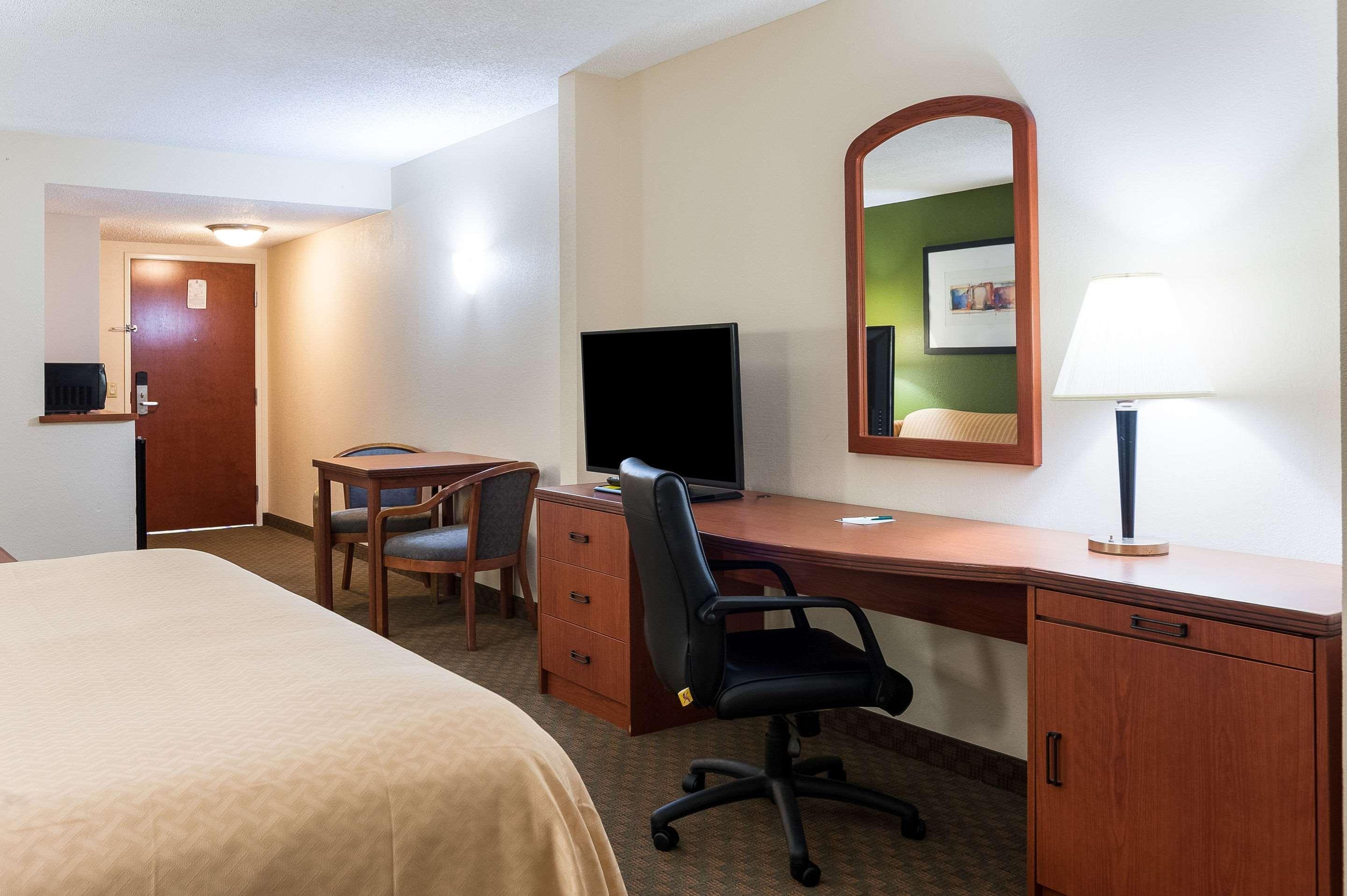 Quality Inn & Suites Lake Charles South Εξωτερικό φωτογραφία