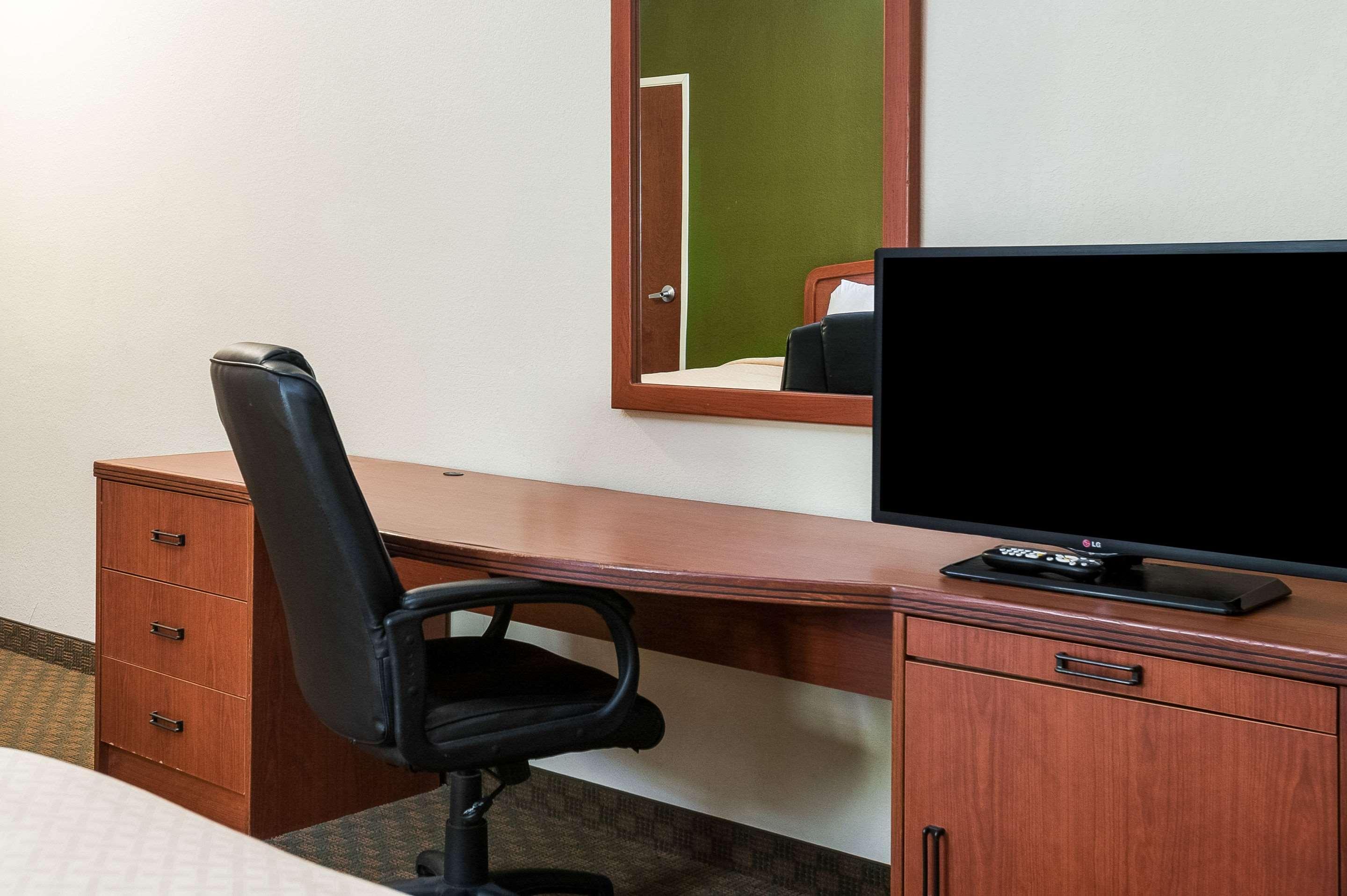 Quality Inn & Suites Lake Charles South Εξωτερικό φωτογραφία