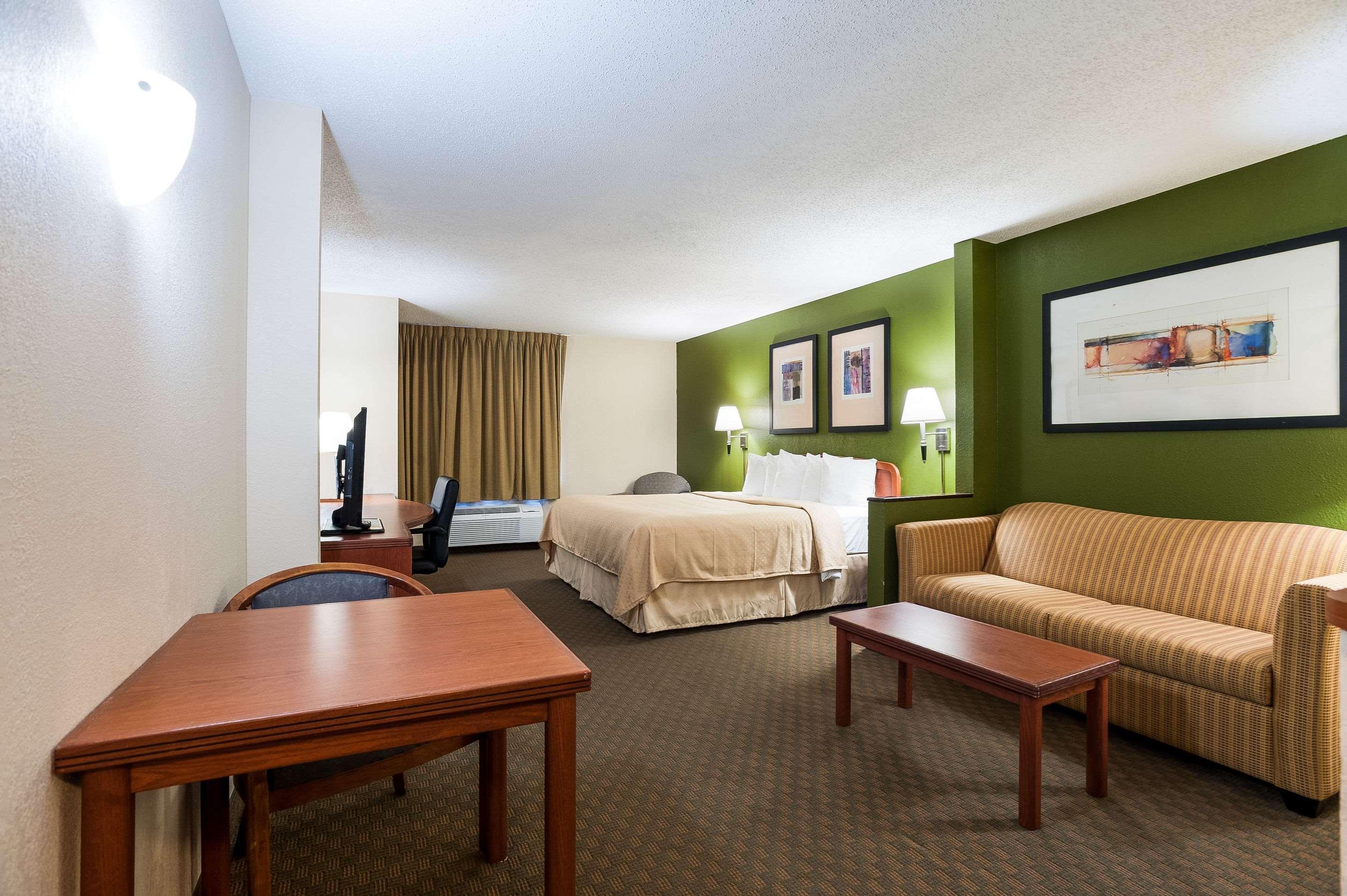 Quality Inn & Suites Lake Charles South Εξωτερικό φωτογραφία
