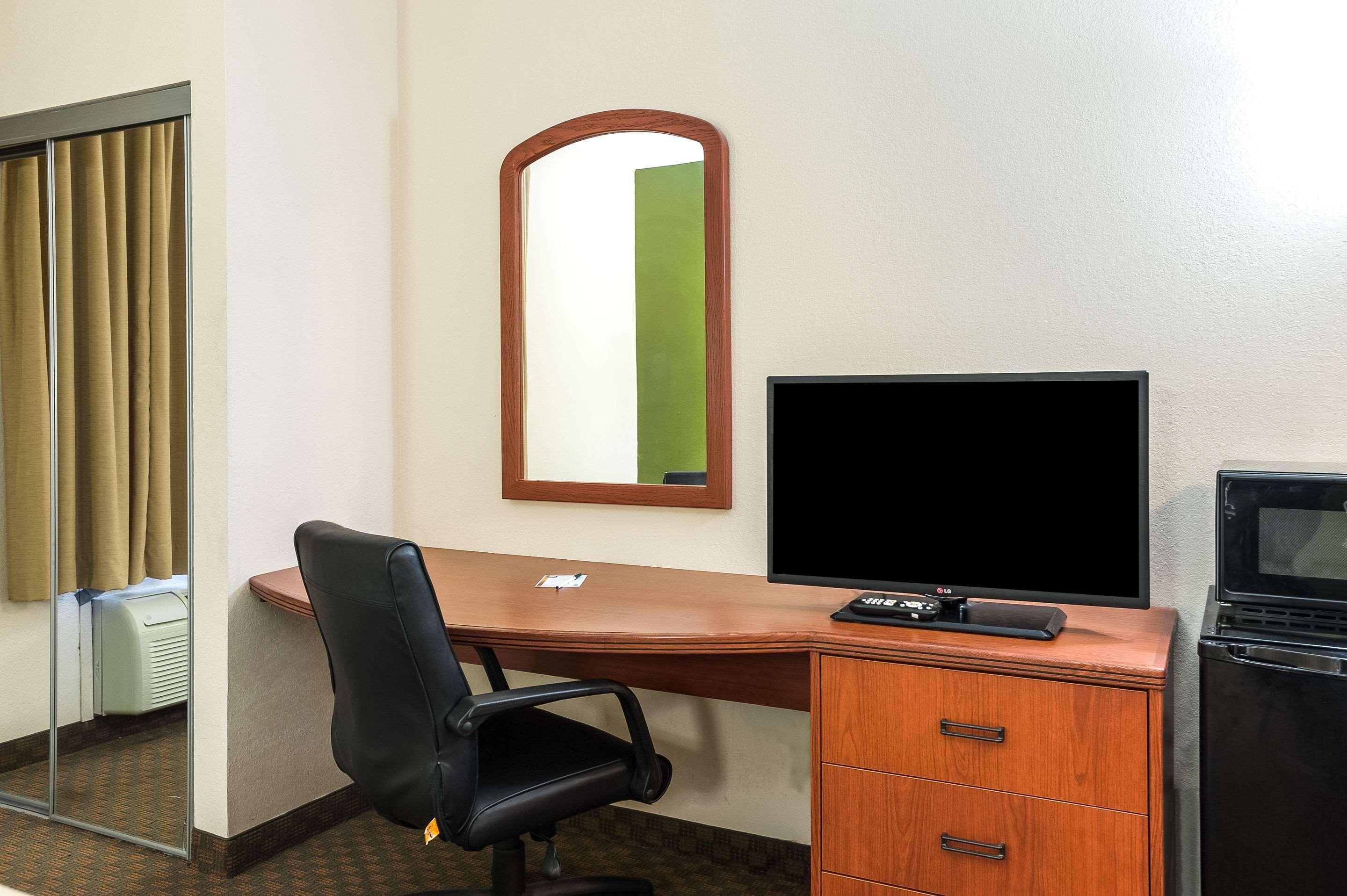Quality Inn & Suites Lake Charles South Εξωτερικό φωτογραφία